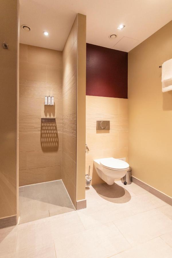 Twin Room,1232116481:JPEG